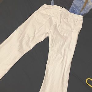 WHITE JEANS NO STAINS